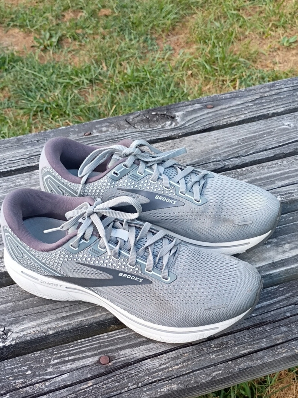 Brooks Men's Ghost 14 Running Gray Shoes Size 9.5 Wide (2E)